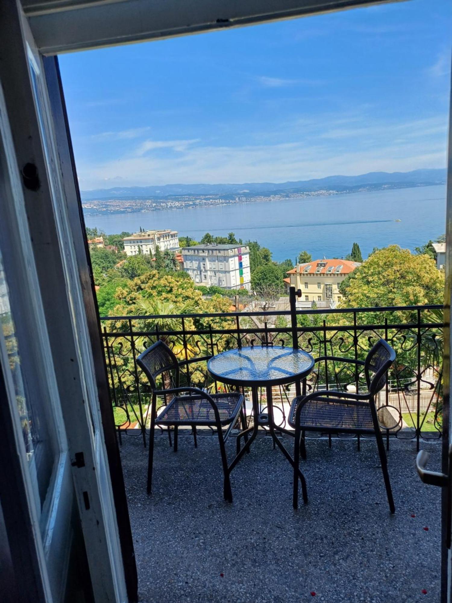 Villa Marija Ловран Екстер'єр фото